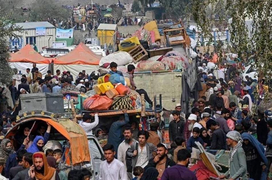 بازگشت بیش از ۲۹۰۰ مهاجر افغان از پاکستان و ایران در شبانه‌روز گذشته