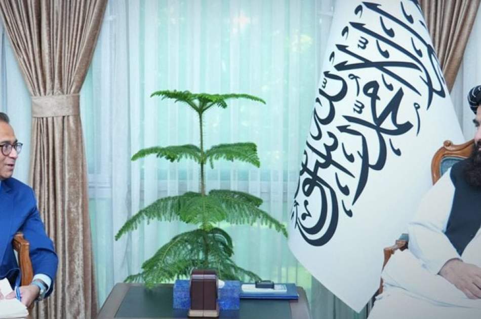 متقي: موږ د بشري مرستو تر څنګ د پراختیایي پروژو په پلي کولو ټینګار کوو