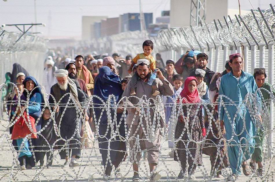 بازگشت بیش از ۱۹۰۰ مهاجر افغان از پاکستان و ایران در شبانه‌روز گذشته