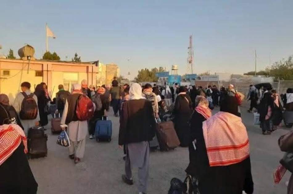 بدعهدی شرکت‌های اعزام‌کننده و بلاتکلیفی زائران اربعین افغانستان در مرز دوغارون