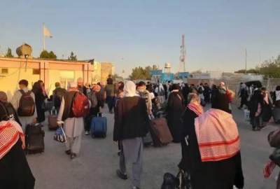 بدعهدی شرکت‌های اعزام‌کننده و بلاتکلیفی زائران اربعین افغانستان در مرز دوغارون