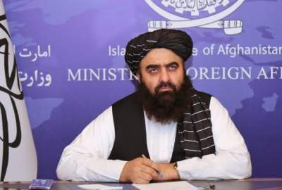 متقی: هیچ افغانی حضور نظامی خارجی را نمی‌پذیرد / رد درخواست ترامپ برای بازگشت به افغانستان