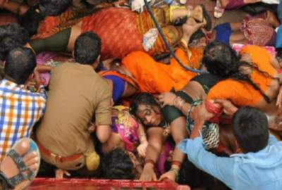 Temple stampede in India; at least seven dead, dozens injured