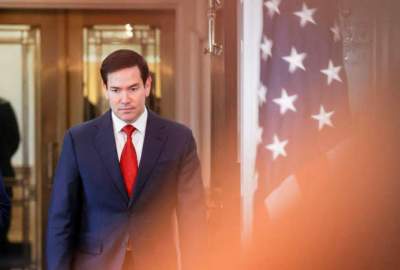 Widespread US pressure on various countries to immediately cut off trade relations with Iran